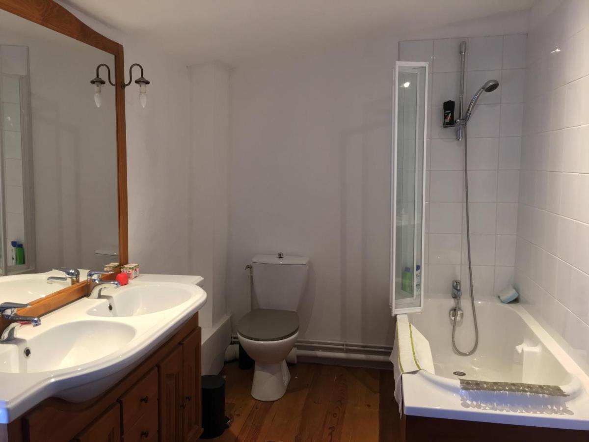 Chambre Sdb Privee Townhouse 26 Chambres D'Hotes Civray Civray  Eksteriør bilde